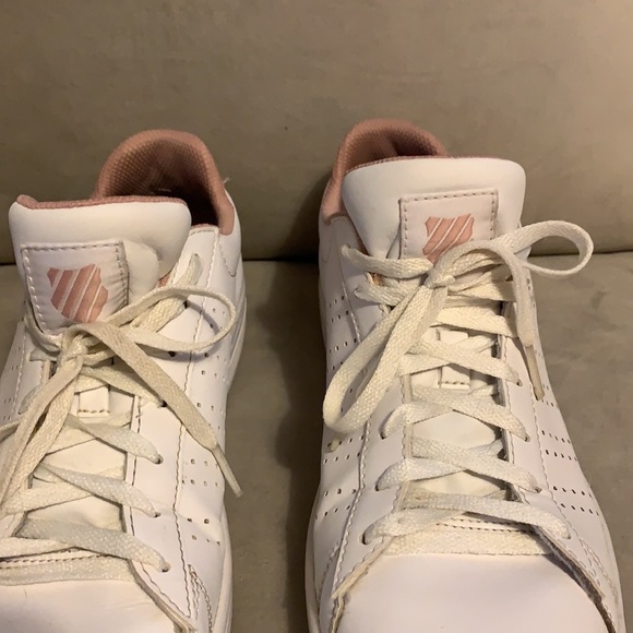 K-Swiss size 10 white with pink accent - Picture 4 of 7